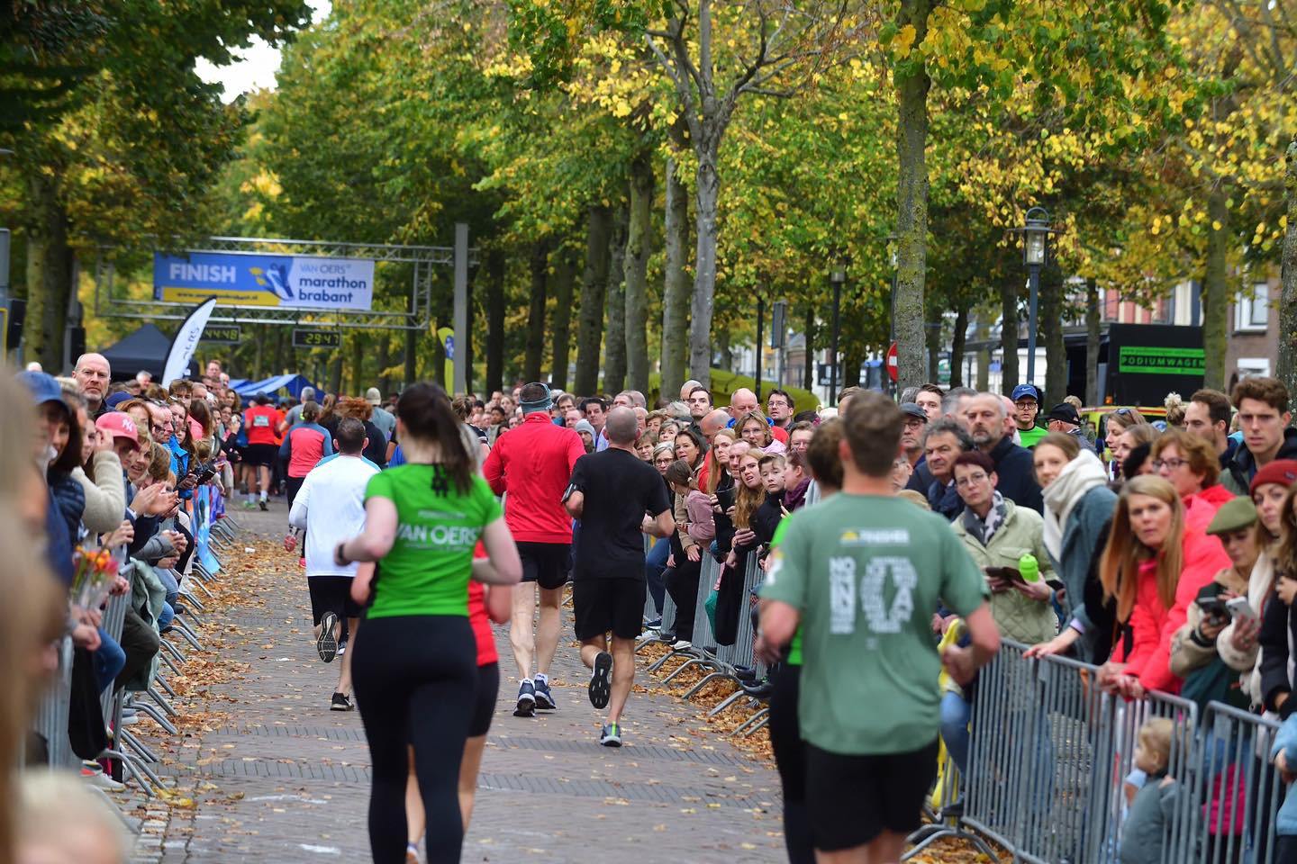 Van Oers Marathon Brabant met veel belangstelling op en langs het parcours